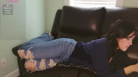 audradeer online show from November 15, 8:10 pm