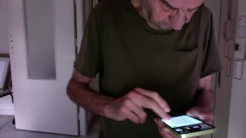 auguste061400 online show from February 10, 9:04 am