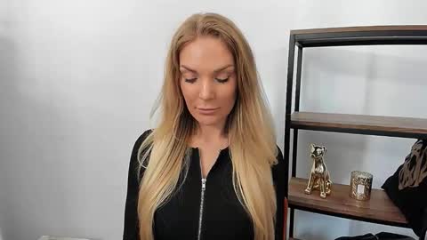 AulloraSensual online show from March 28, 8:38 am