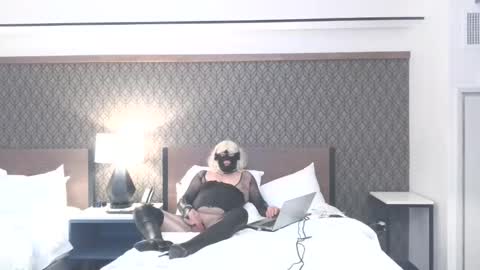 Dodge001 online show from January 20, 11:10 pm