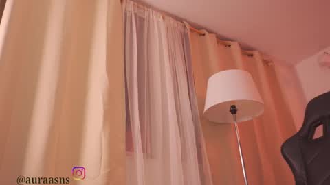        . online show from February 2, 11:34 pm