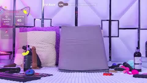 Aura online show from June 26, 7:19 pm