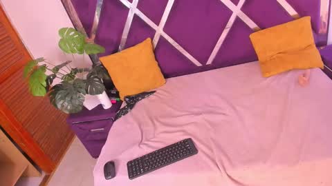 auroraasm online show from September 14, 2:14 am