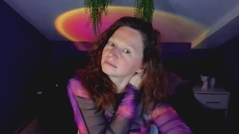 auroraborealis__ online show from September 20, 6:27 am