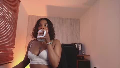 Ariana online show from February 10, 10:02 pm