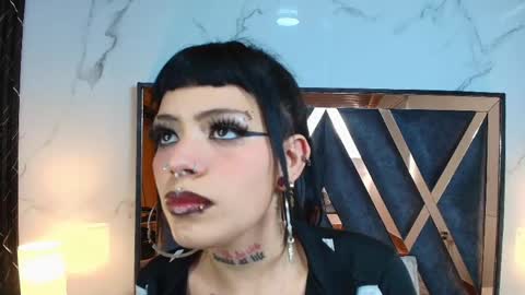 Aurora Diaz online show from April 29, 5:30 pm