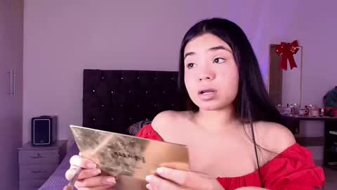 Aurora online show from December 22, 3:35 am