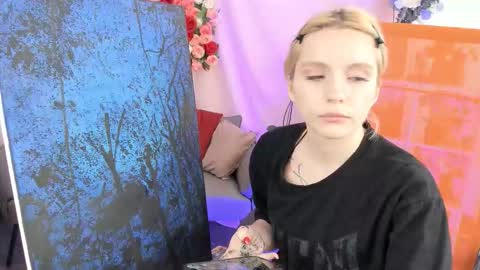 aurorawrenfield online show from March 13, 10:18 am