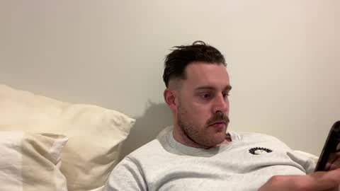 aussiebloke64 online show from August 1, 8:49 am