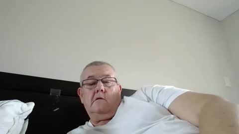 aussieg online show from December 23, 6:41 am