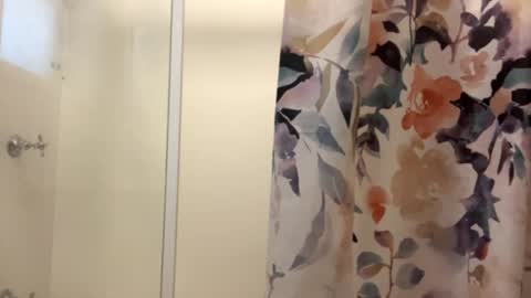 Milf4u online show from February 3, 7:02 am