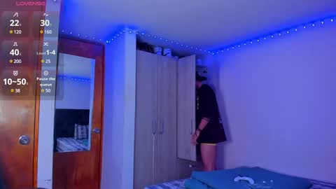 A online show from February 26, 2:41 am