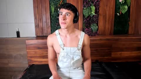 Austin  online show from February 16, 7:34 pm