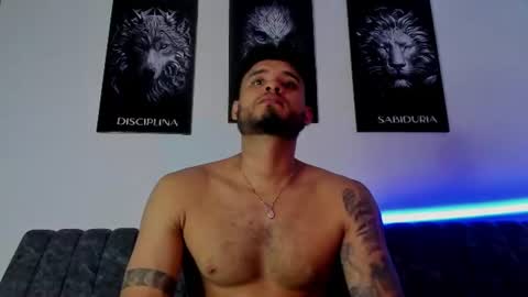 AustinTorres  online show from July 6, 4:20 am