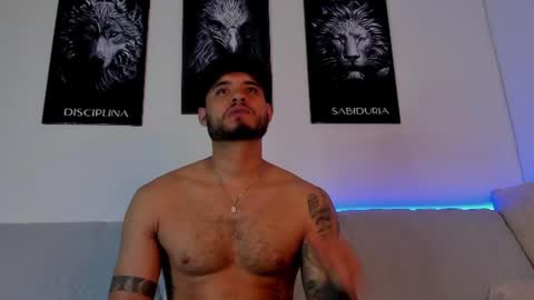 AustinTorres  online show from June 17, 12:15 am