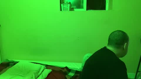 Auz online show from December 22, 3:08 pm