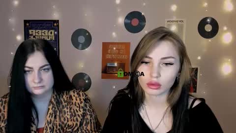 ava_crystal_ online show from November 23, 9:51 am