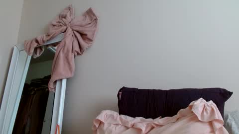 Ava Ashley online show from April 12, 1:48 pm