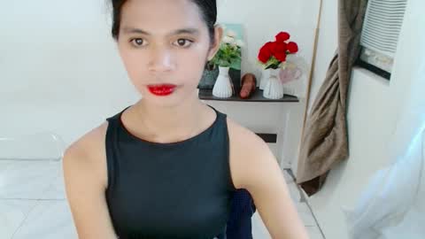 avacadaxcx online show from March 19, 5:35 am