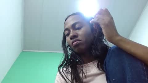 avalericherrycm101 online show from April 2, 9:44 pm