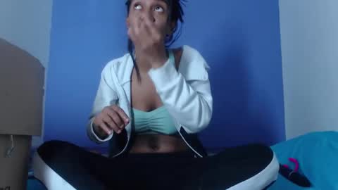 avalericherrycm101 online show from September 17, 3:54 am