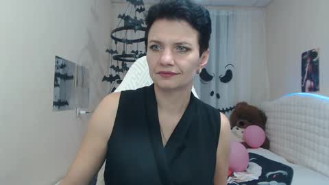 avasaturnian online show from October 22, 1:13 pm