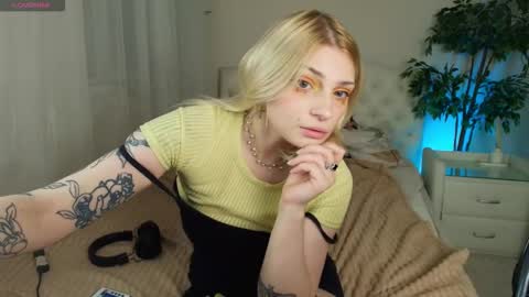 avasun online show from March 18, 11:54 pm