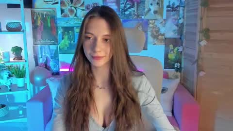 Avie online show from January 7, 6:14 pm