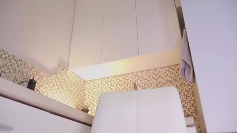 Kate  online show from October 29, 4:09 pm