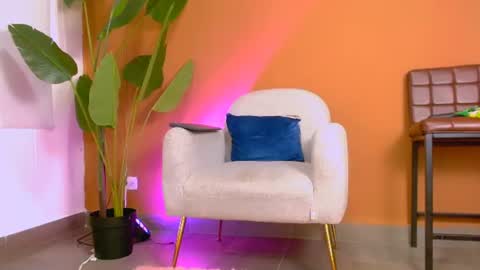 Hi im aqua is nice with me online show from June 25, 8:03 pm