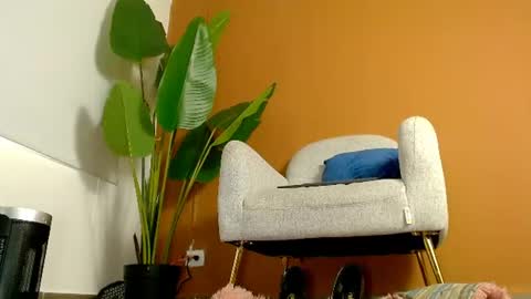 Hi im aqua is nice with me online show from July 25, 9:35 pm