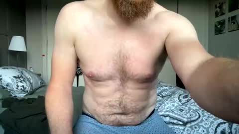 Snapshot of averagebar chatting on September 14, 5:47 pm averagebar online show from September 14, 5:47 pm