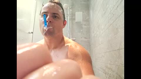 averagejoe2025 online show from October 13, 12:45 am