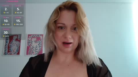 Avery online show from June 22, 3:25 am