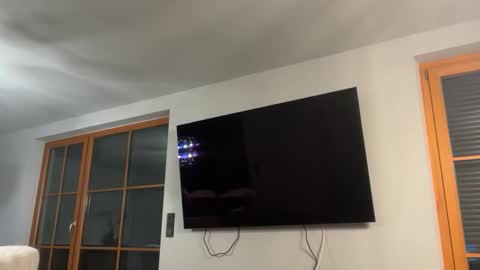 avie3 online show from February 3, 5:39 pm