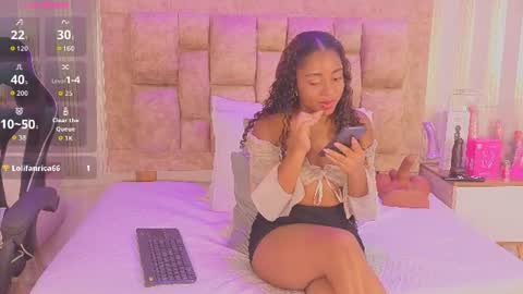 AVIS  online show from July 30, 6:19 pm