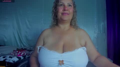 avril_jonson online show from April 30, 9:08 pm