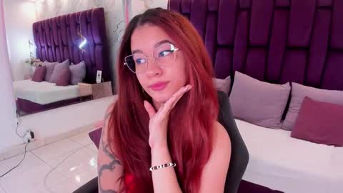 Avril  online show from February 5, 12:20 pm