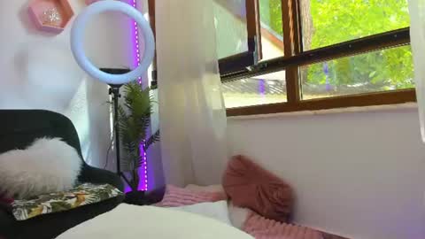 Jolie online show from July 7, 12:09 pm