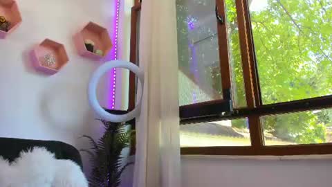 Jolie online show from July 21, 9:11 am
