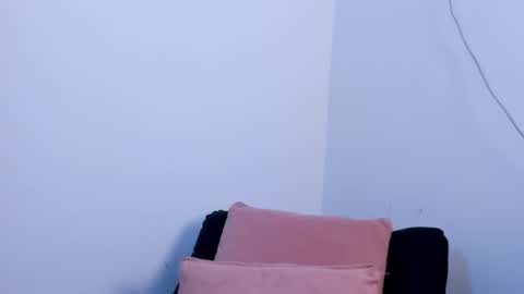 axel davis  online show from November 6, 11:02 am