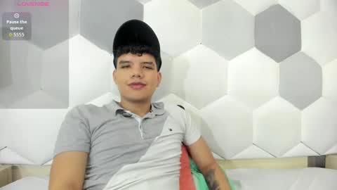 Axel Forte online show from November 8, 1:36 pm