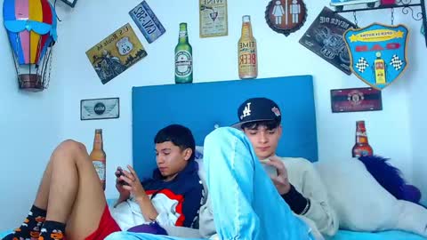 axel_milo_and_kairo online show from March 20, 11:10 pm