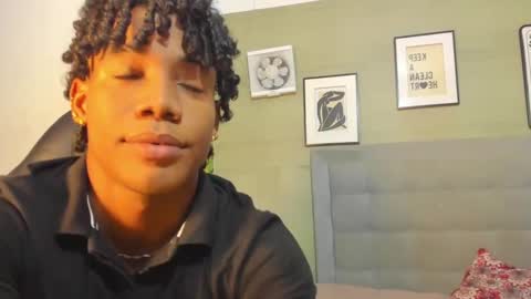 AXEL SILVA online show from October 22, 12:40 pm