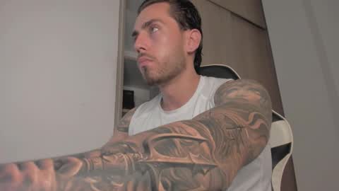 axelblaze_1 online show from March 14, 1:48 pm