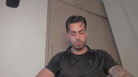 axelblaze_1 online show from March 12, 12:31 pm