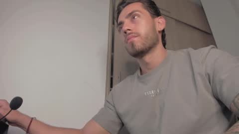 axelblaze_1 online show from March 17, 12:21 pm