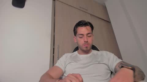 axelblaze_1 online show from March 11, 12:30 pm