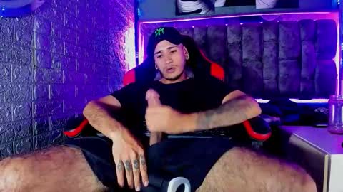 Axell Cross2 online show from May 2, 4:29 am
