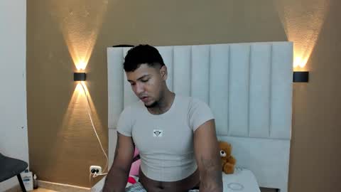 Axell online show from March 16, 10:30 am